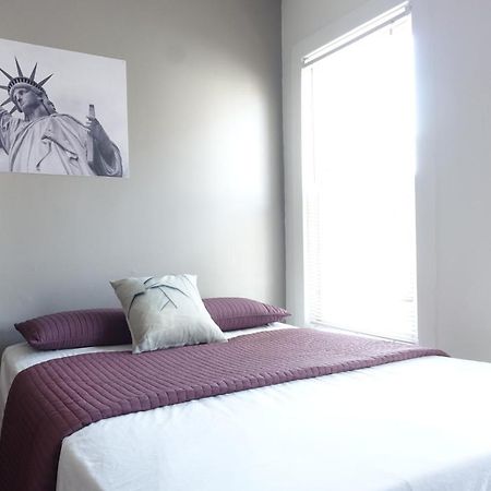 Best Room Nyc✈︎Ewr Layover➤Walk To Nyc Subway ニューアーク エクステリア 写真